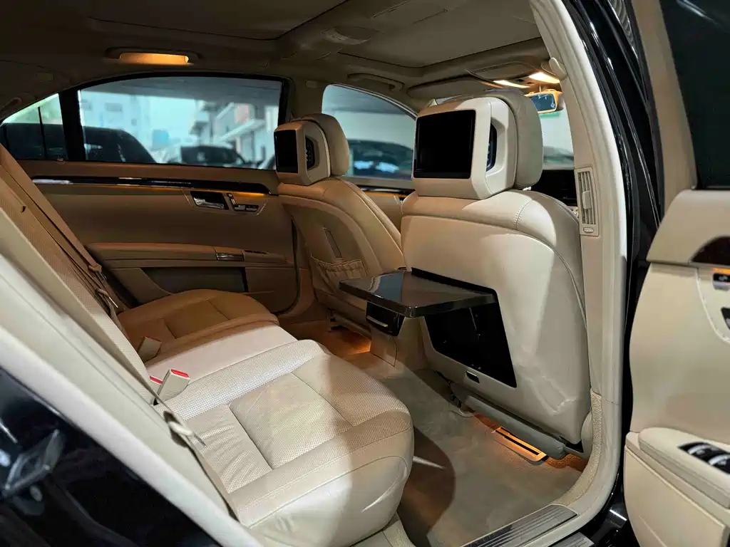 Mercedes-Benz S-Class — миниатюра 10