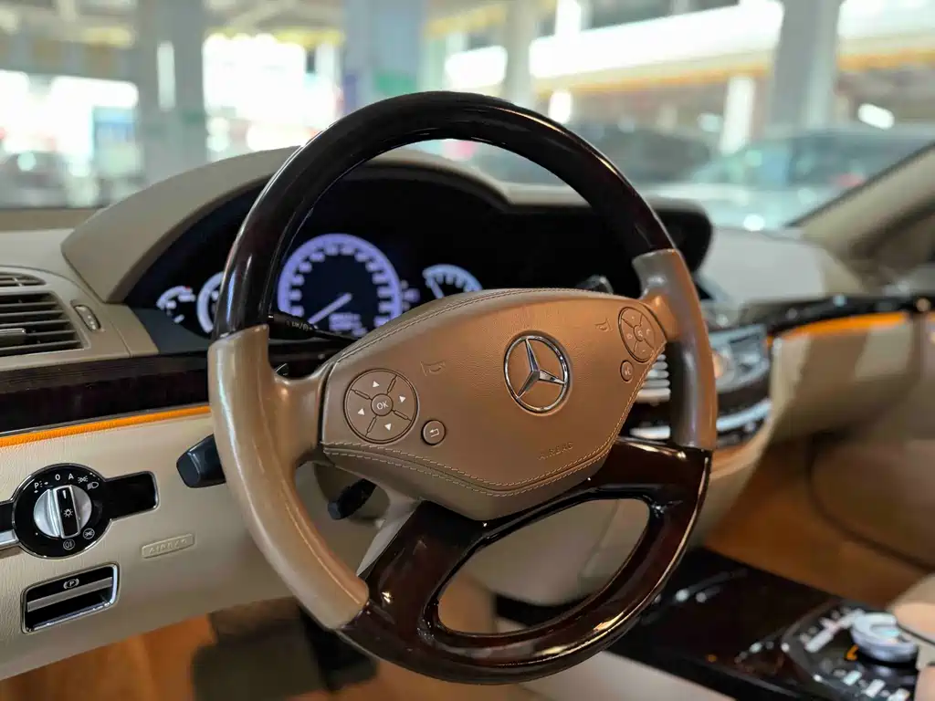 Mercedes-Benz S-Class — миниатюра 13