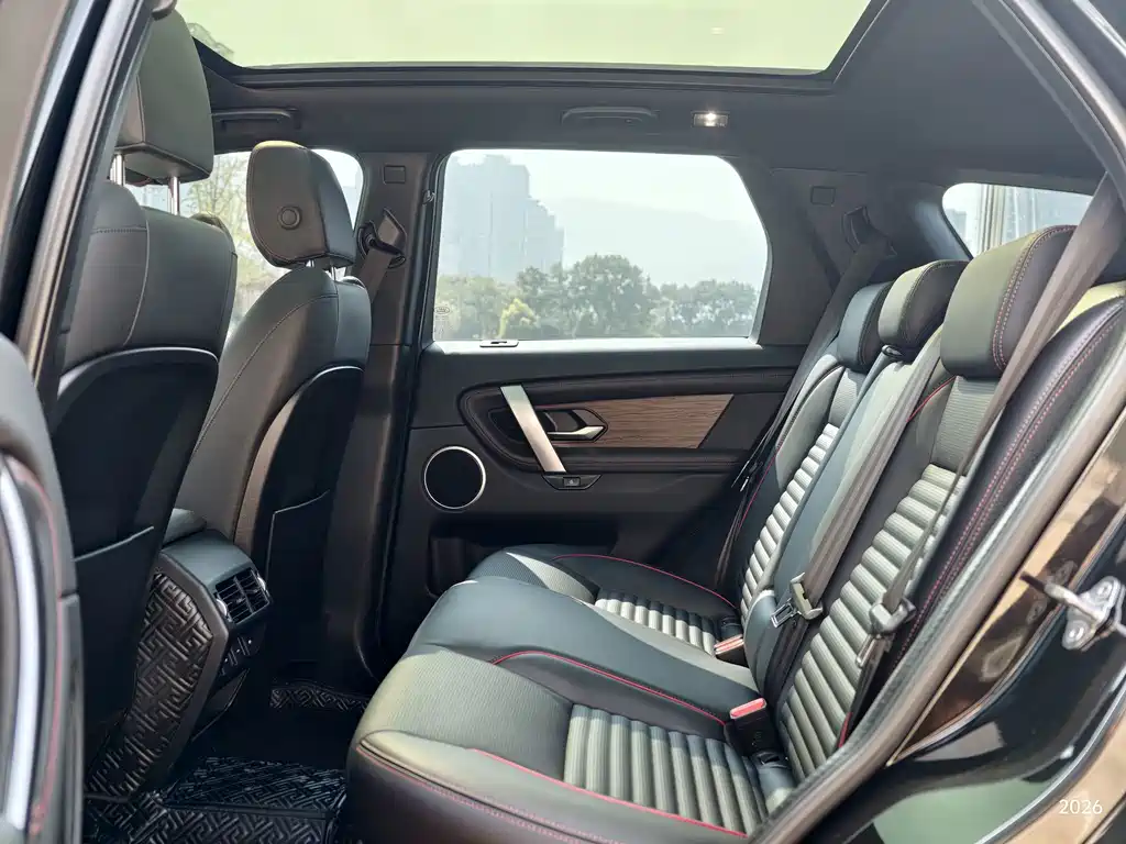 Land Rover Discovery Sport — миниатюра 5