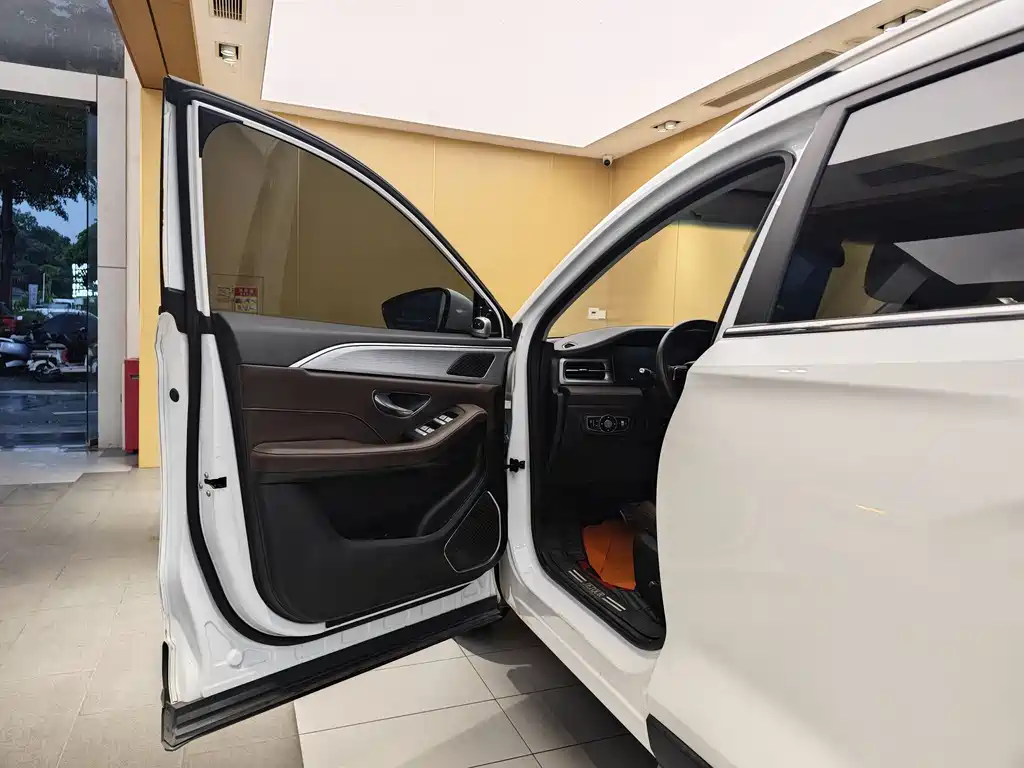 JETOUR X90 PLUS 2021 1.6TD DCT 5 мест