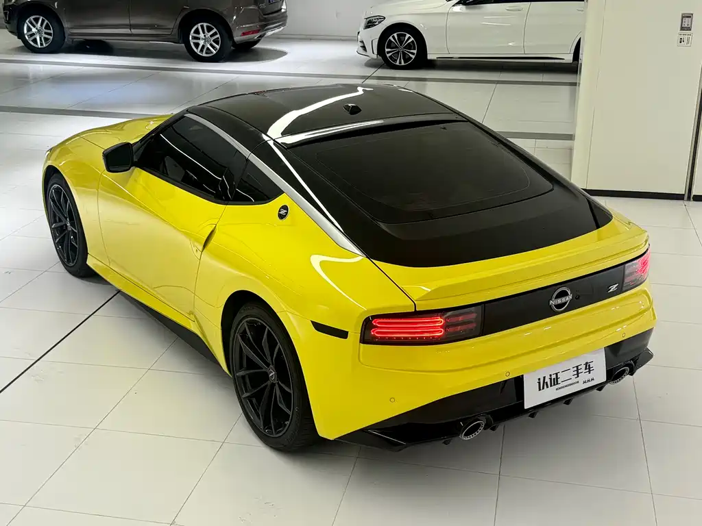 Nissan 400Z 2024 3.0L MT