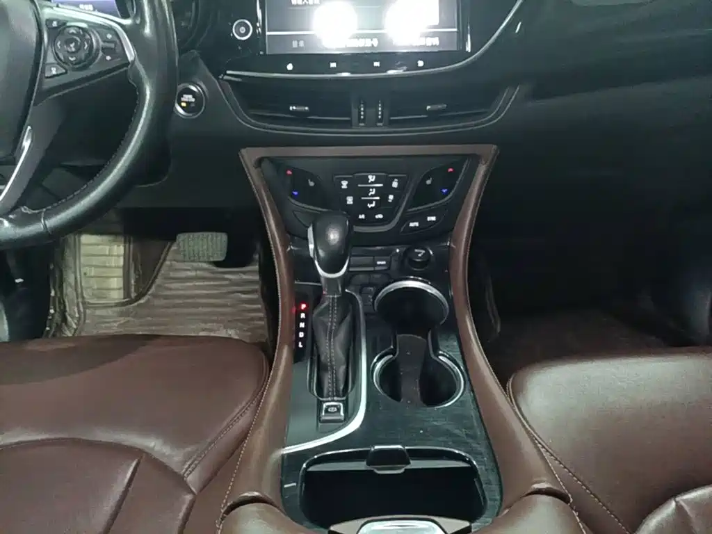 Buick Envision Plus — миниатюра 14
