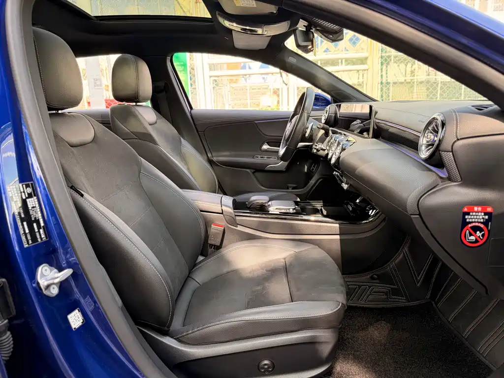 Mercedes-Benz A-Class — миниатюра 12