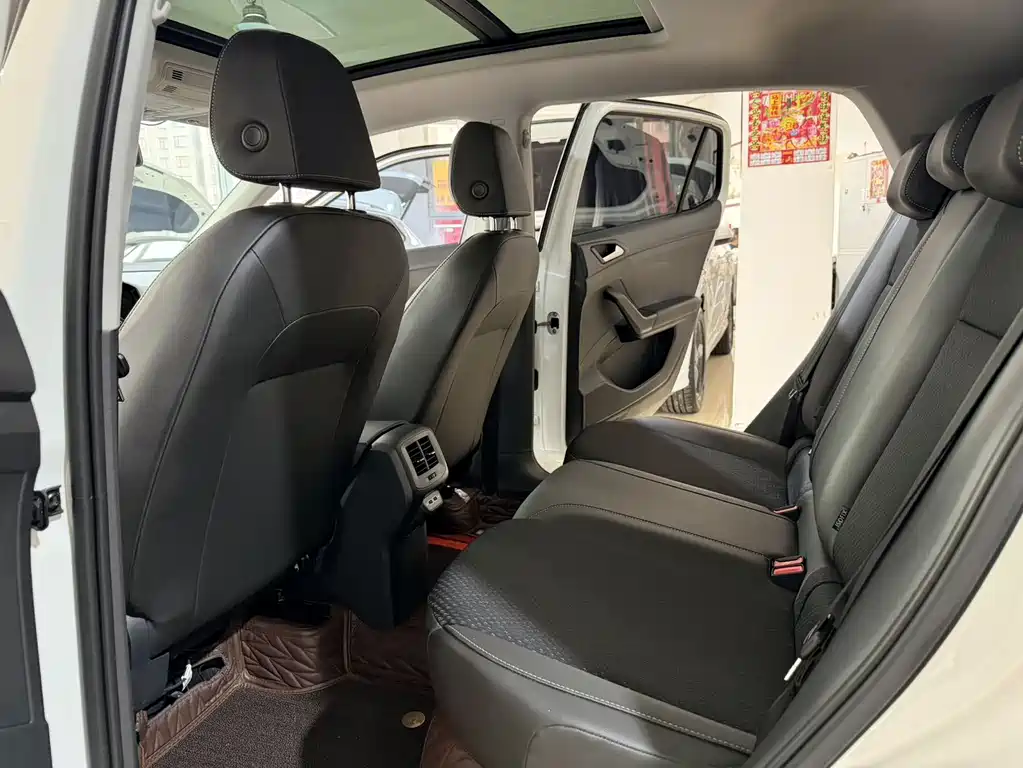 VOLKSWAGEN EXPLORING THE SHADOW