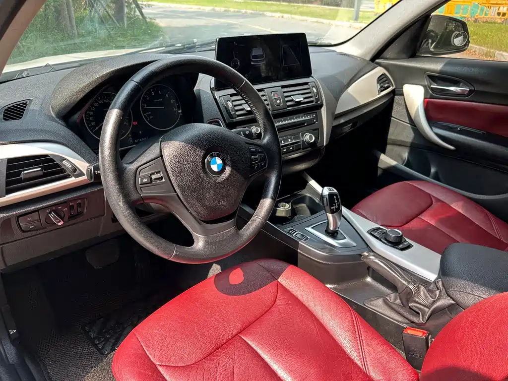 BMW 1 Series (Import) — миниатюра 6