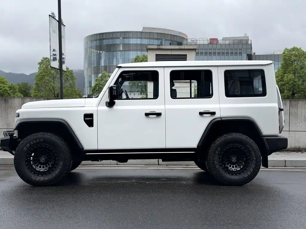 212 212 T01 — миниатюра 3