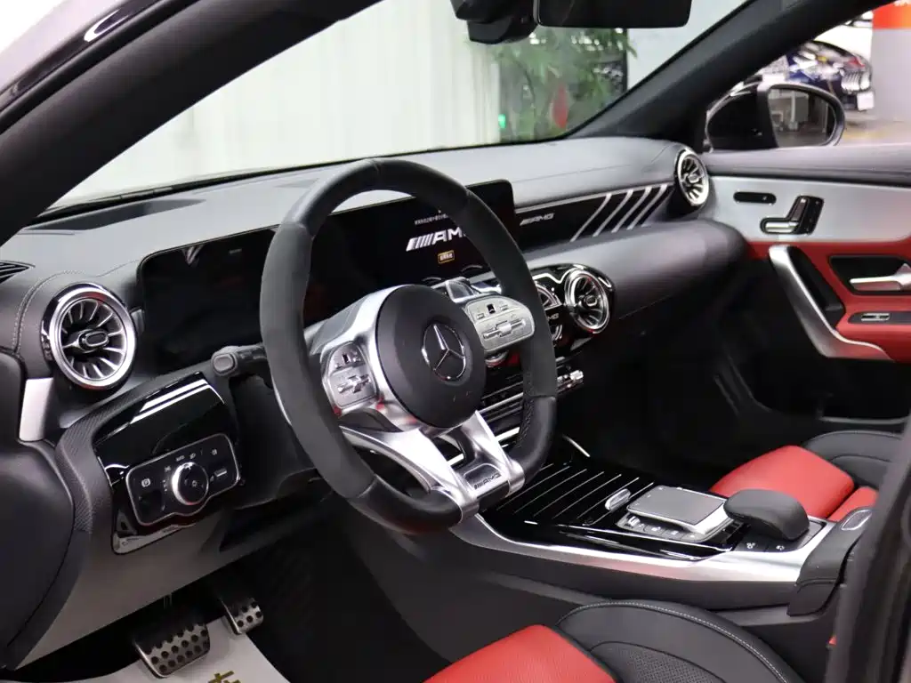 Mercedes-Benz CLA AMG — миниатюра 8