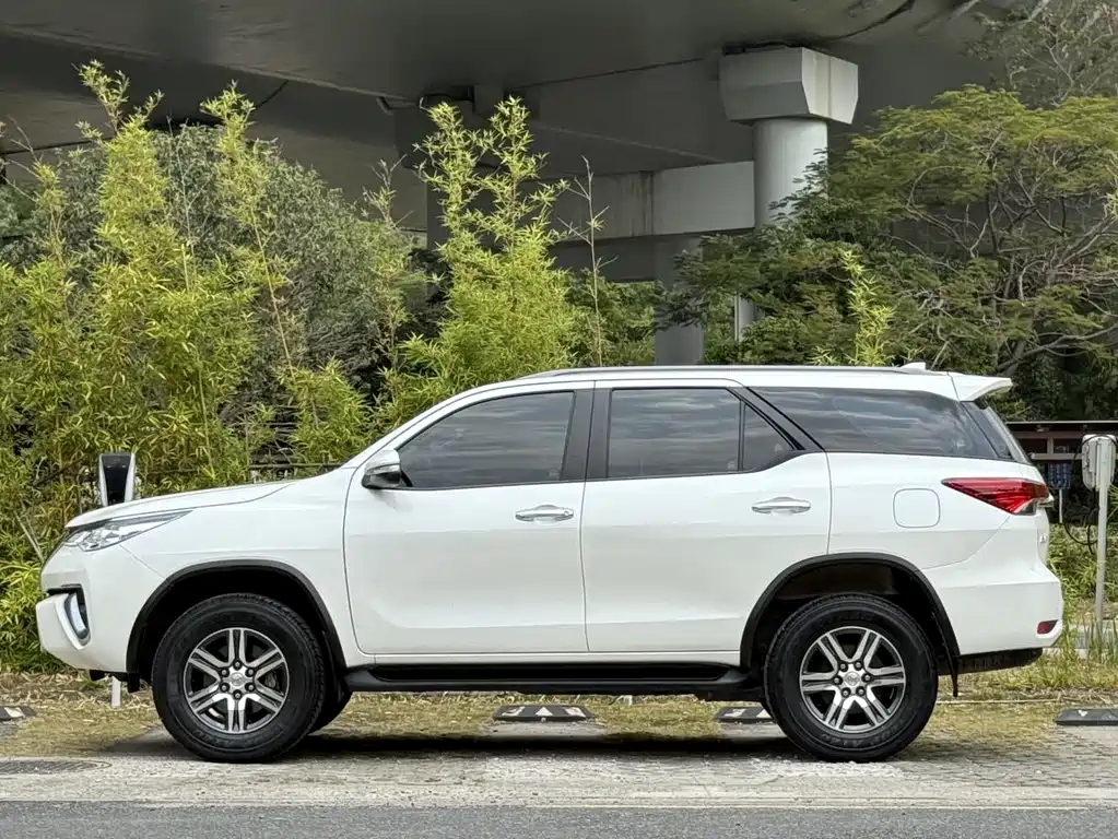 Toyota Fortuner 2016 2.7L