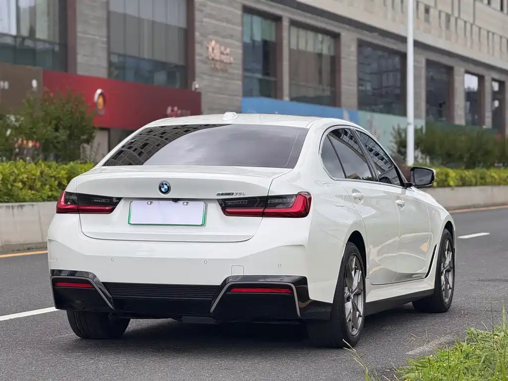 BMW i3 — миниатюра 5