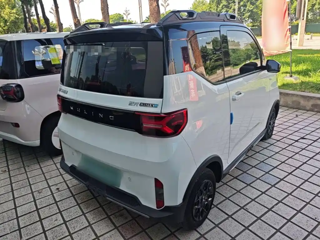 Wuling MINIEV — миниатюра 7