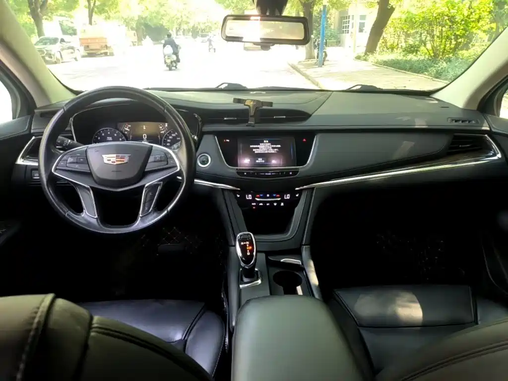 Cadillac XT5 — миниатюра 10