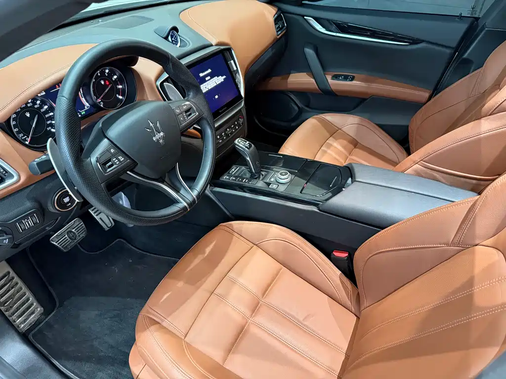 Maserati Ghibli 2023 3.0T Modena