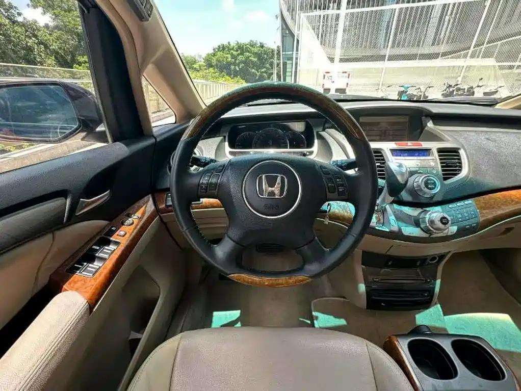 Honda Odyssey — миниатюра 4