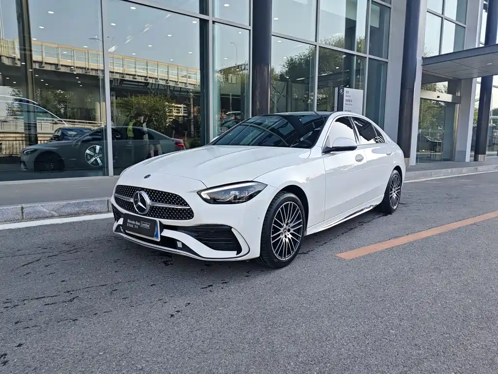 Mercedes-Benz C-Class 2022