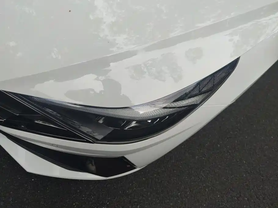 Hyundai Elantra — миниатюра 5