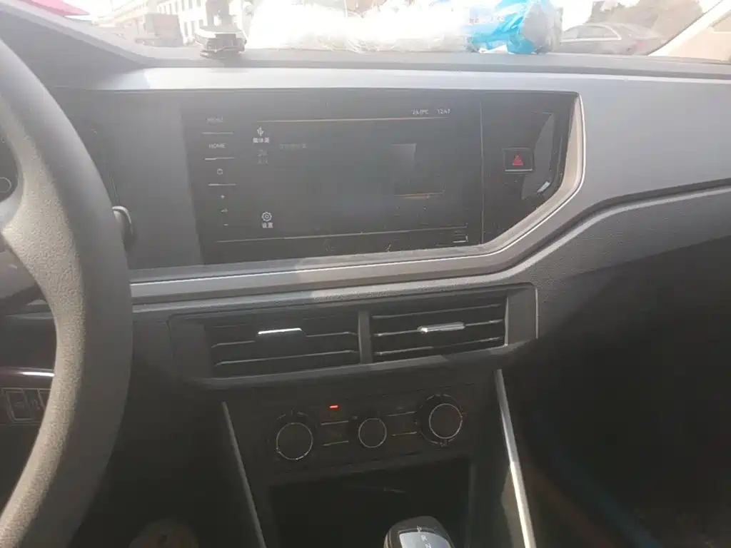 Volkswagen Polo — миниатюра 13