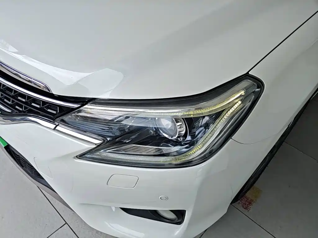 Toyota Reiz — миниатюра 24
