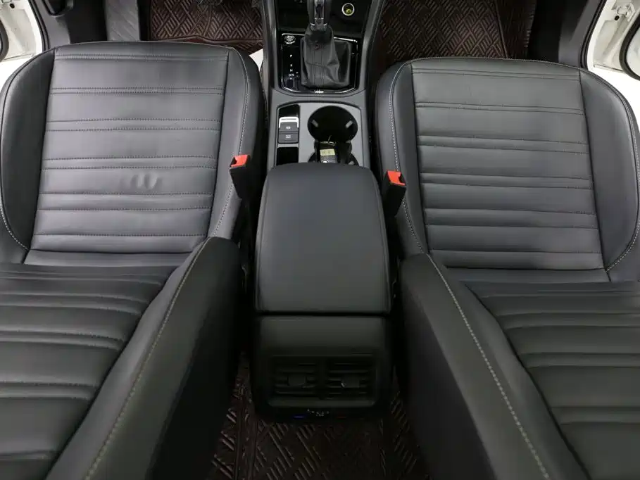 Volkswagen Touran — миниатюра 10