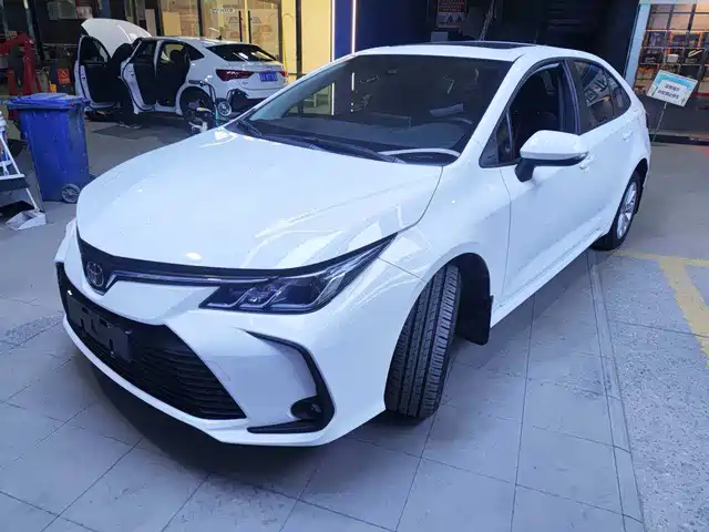 TOYOTA COROLLA