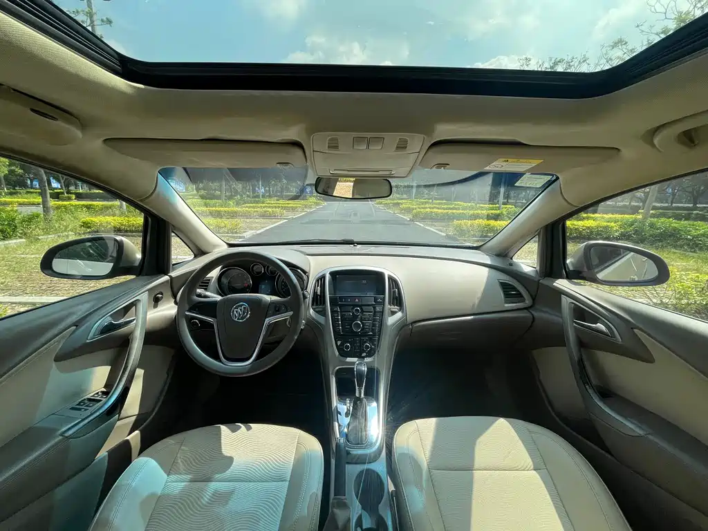 Buick Excelle — миниатюра 6