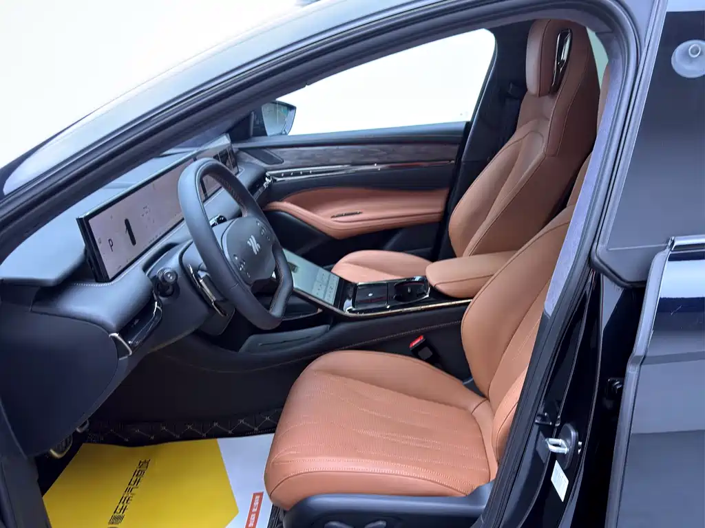 ZHIJI AUTOMOBILE ZHIJI L7