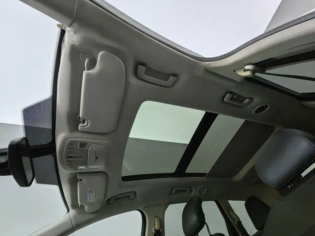 Ford Edge — миниатюра 14