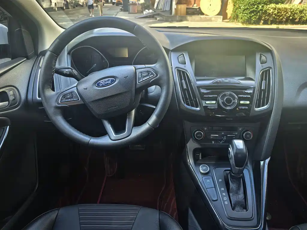 Ford Focus — миниатюра 7