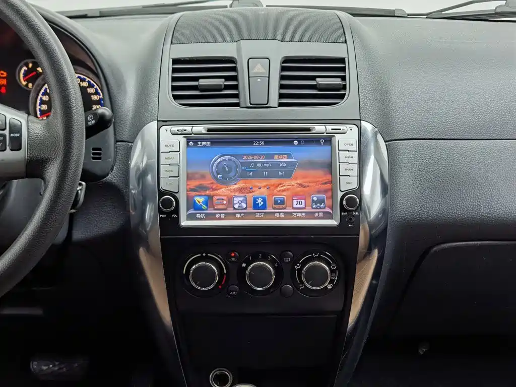 Suzuki SX4 — миниатюра 12