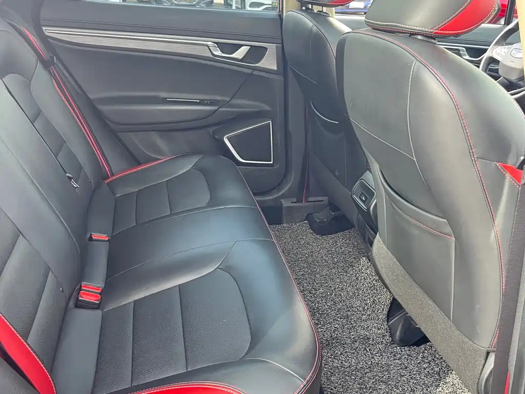 Geely Emgrand GS — миниатюра 9