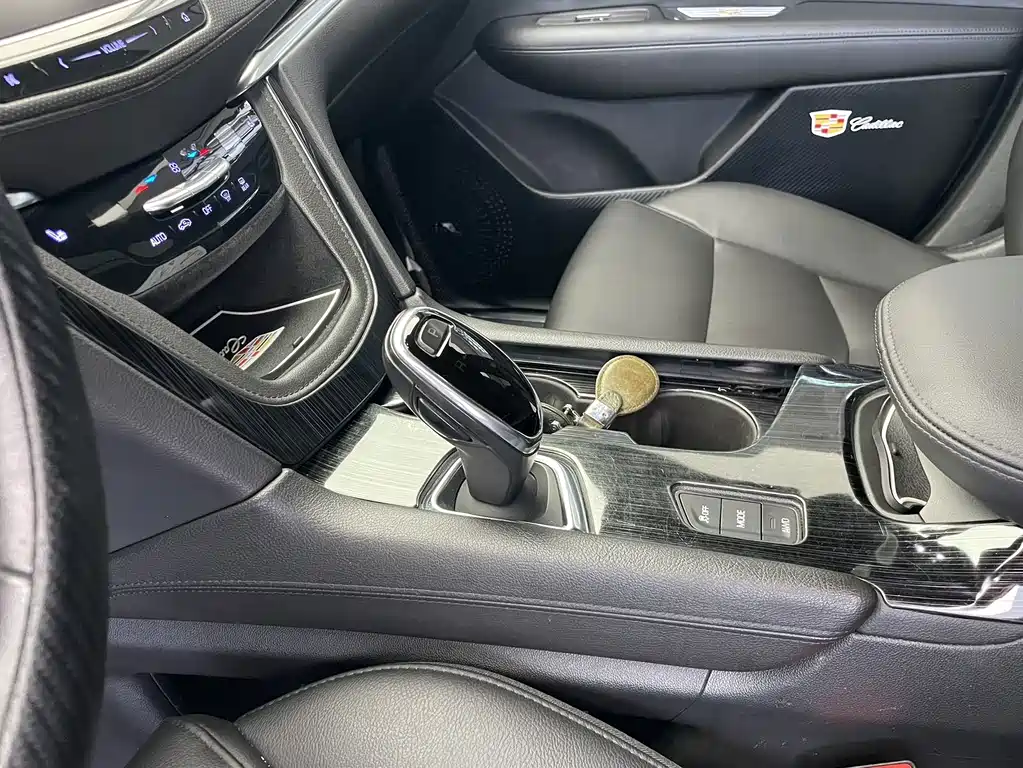 Cadillac XT5 — миниатюра 9
