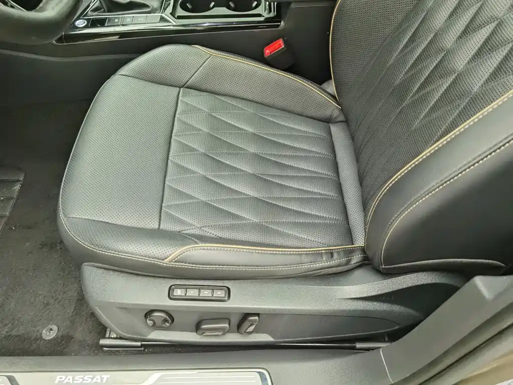 Volkswagen Passat — миниатюра 20