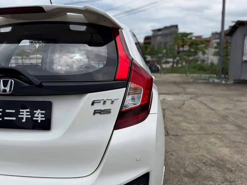 Honda Fit — миниатюра 16