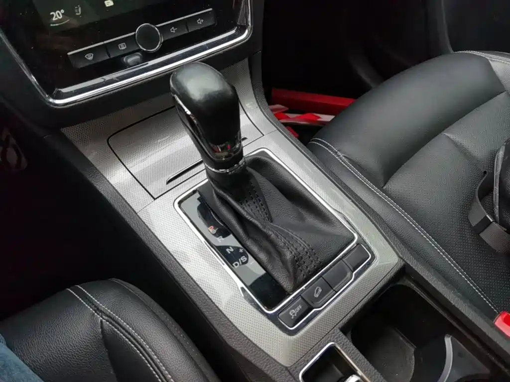 Roewe RX5 — миниатюра 19