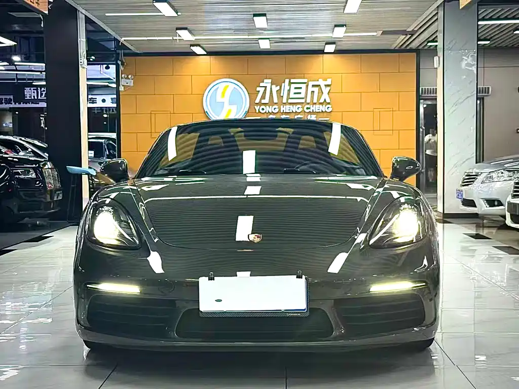 Porsche 718 2022 Boxster 2.0T