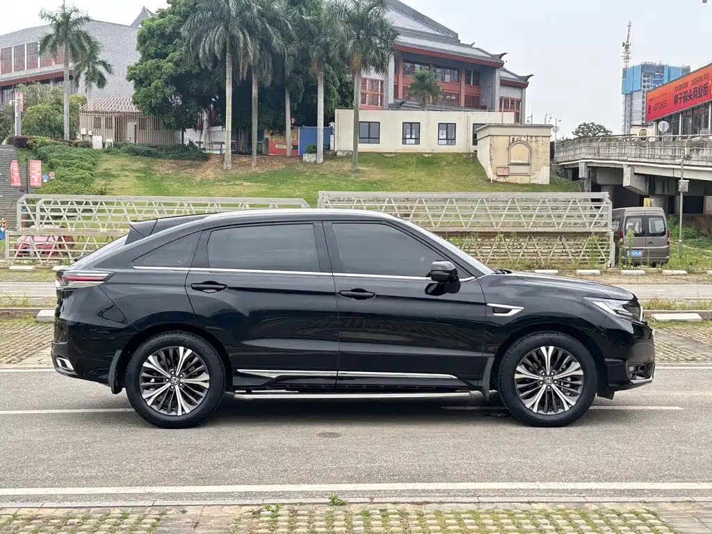 Honda UR-V 2020 370TURBO