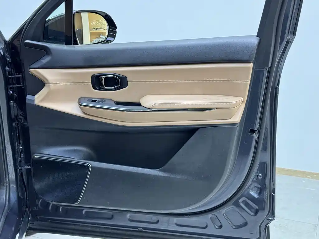 NIO ES8 — миниатюра 17