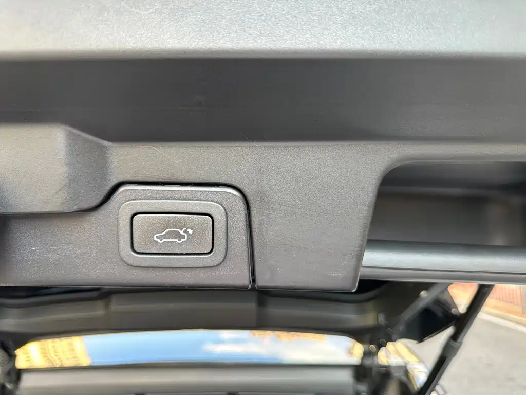 Land Rover Evoque — миниатюра 8