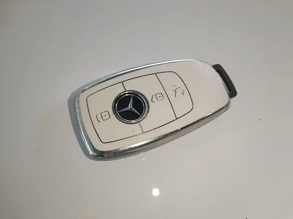 Mercedes-Benz C-Class — миниатюра 9