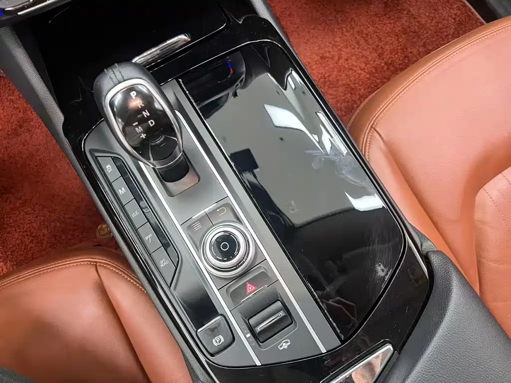 Maserati Levante — миниатюра 18