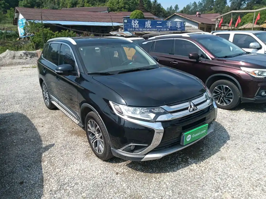 Mitsubishi Outlander — миниатюра 22