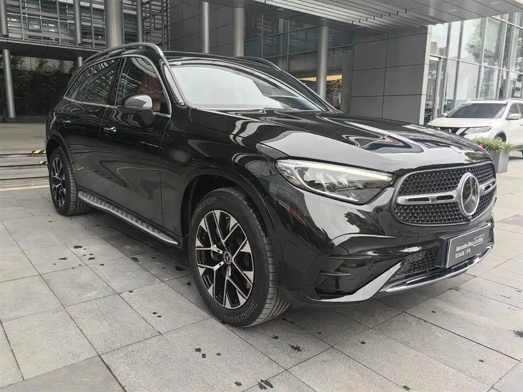 Mercedes-Benz GLC 2025 350 e L 4MATIC