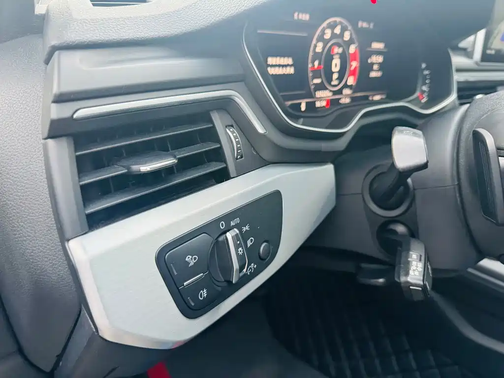 Audi A4L — миниатюра 20