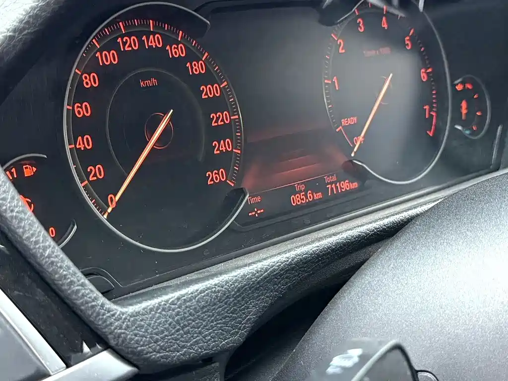 BMW 3 Series — миниатюра 8