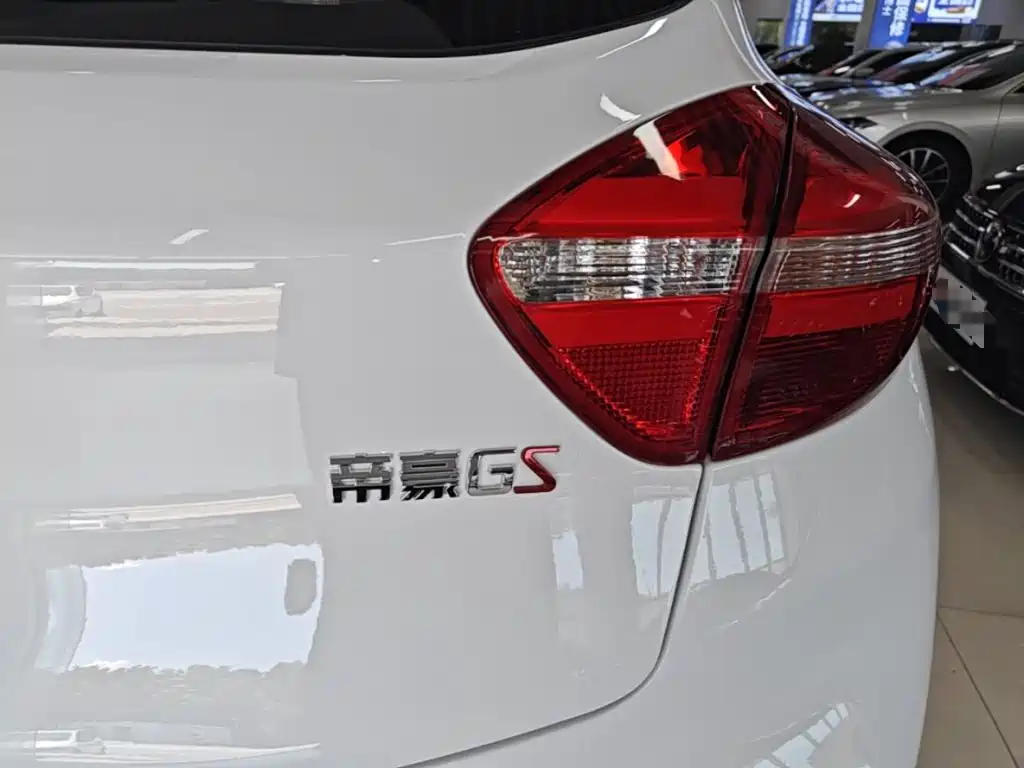 Geely Emgrand GS — миниатюра 8