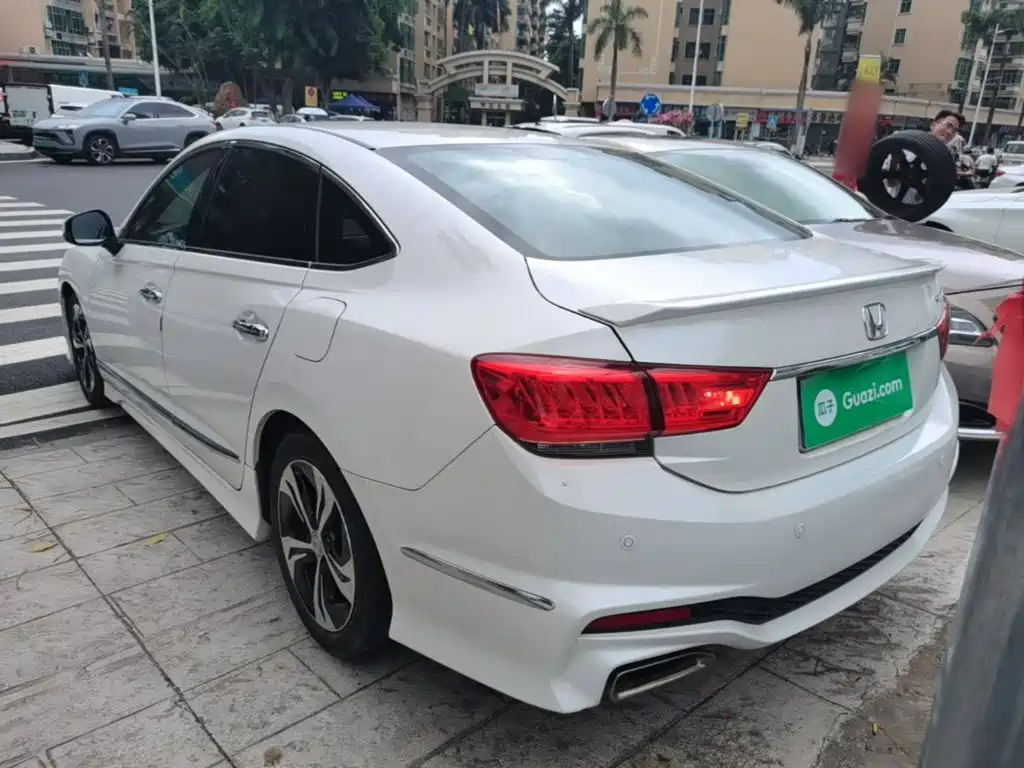 Honda Spirior — миниатюра 5