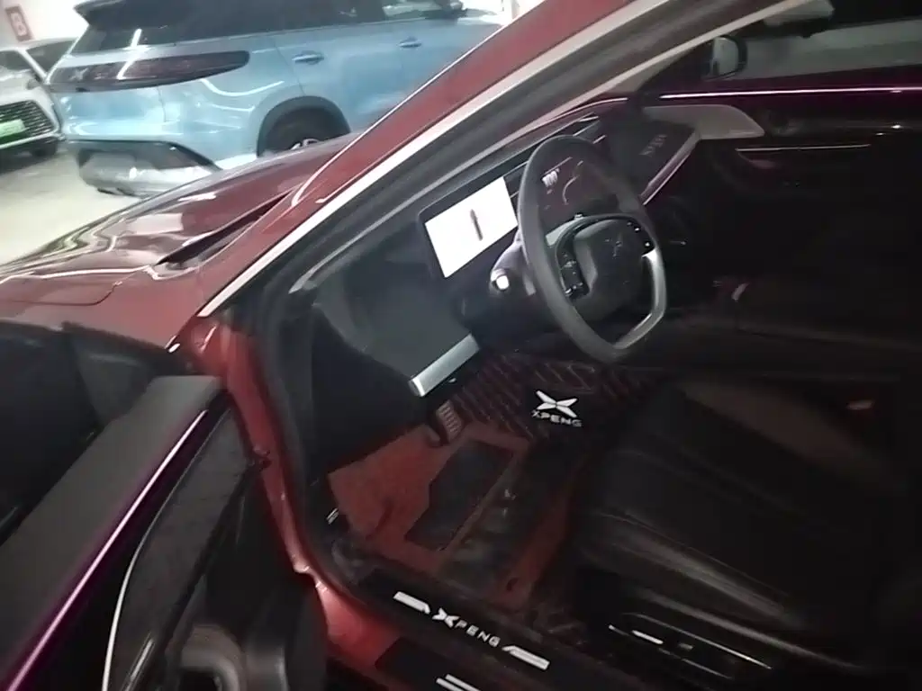 XPeng P7 — миниатюра 16