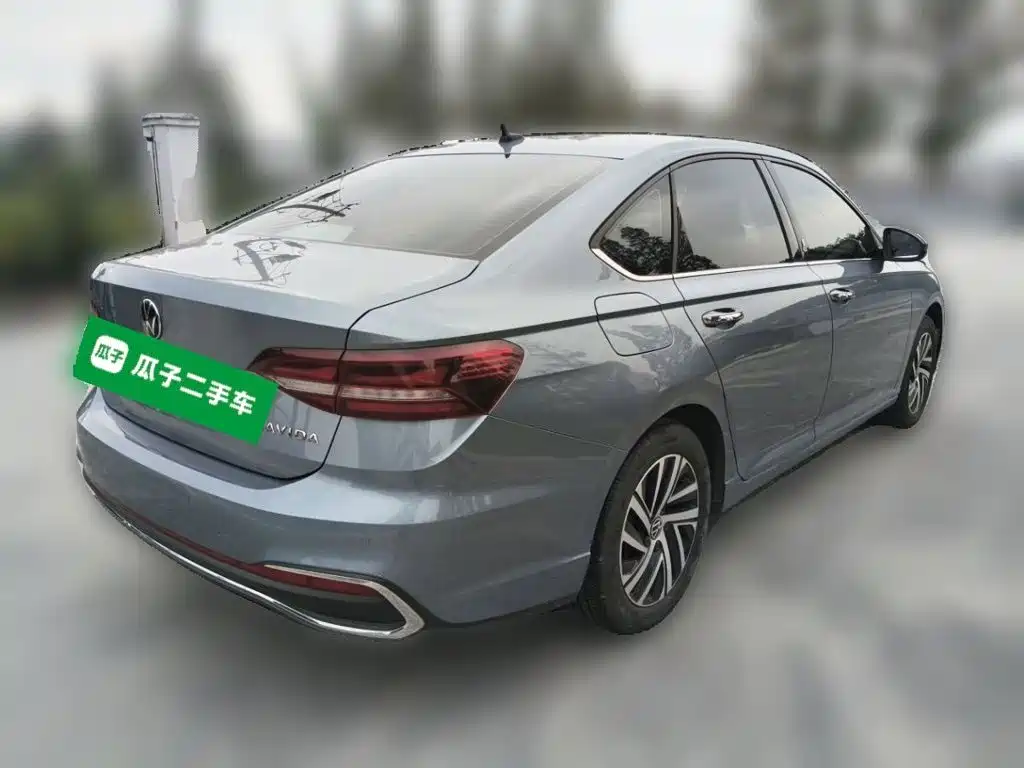 Volkswagen Lavida — миниатюра 4