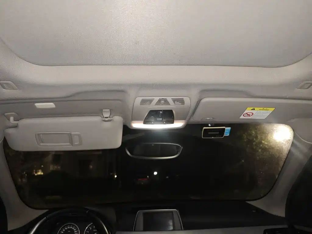 BMW X1 — миниатюра 9