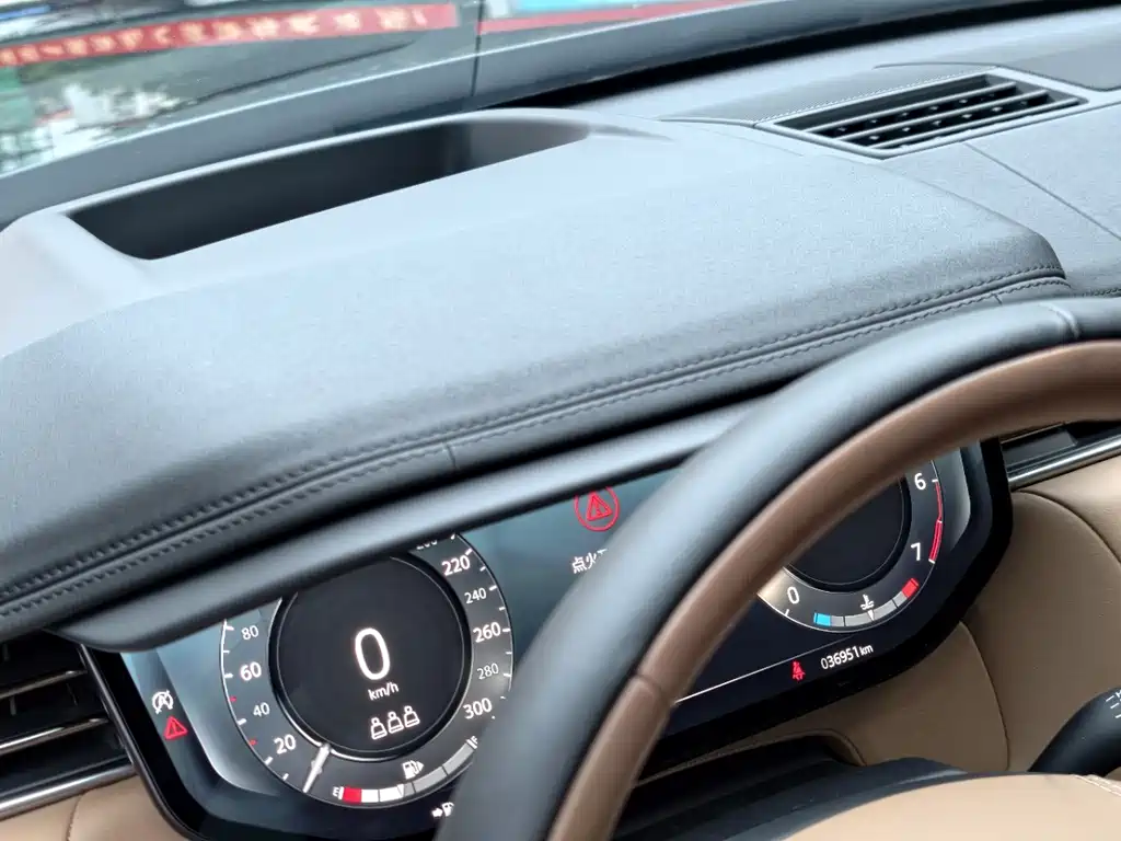 Land Rover Sport — миниатюра 6