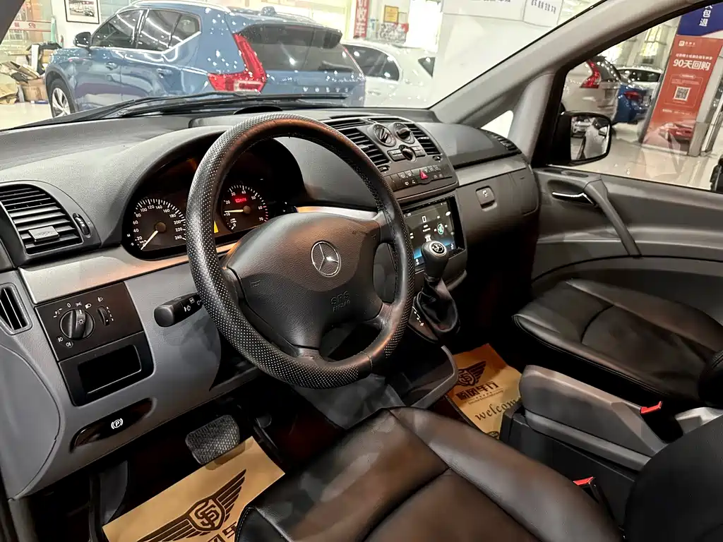 Mercedes-Benz Viano — миниатюра 4